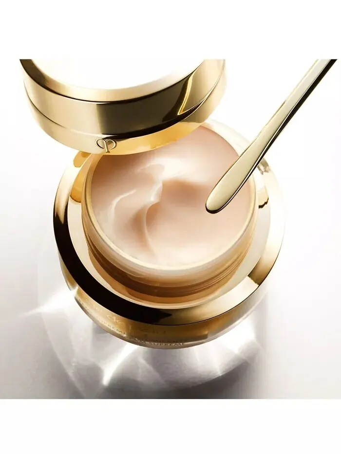 Крем для лица SPF CLE DE PEAU Для увеличения объема Supreme Clé De Beauté — изображение 3 из 12