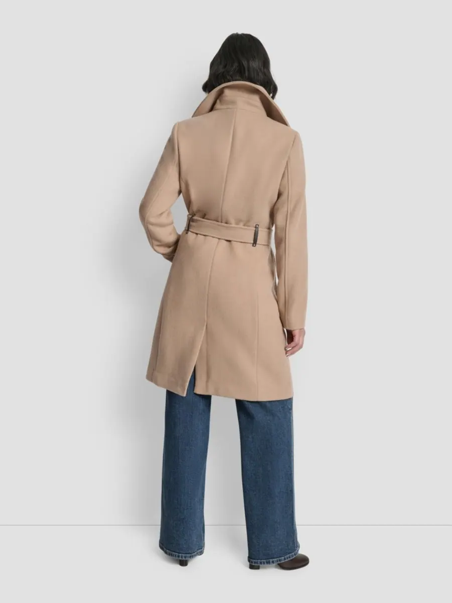 Женское пальто с воротником и поясом, размеры P/XS-XXL DKNY — изображение 7 из 7, коричневый