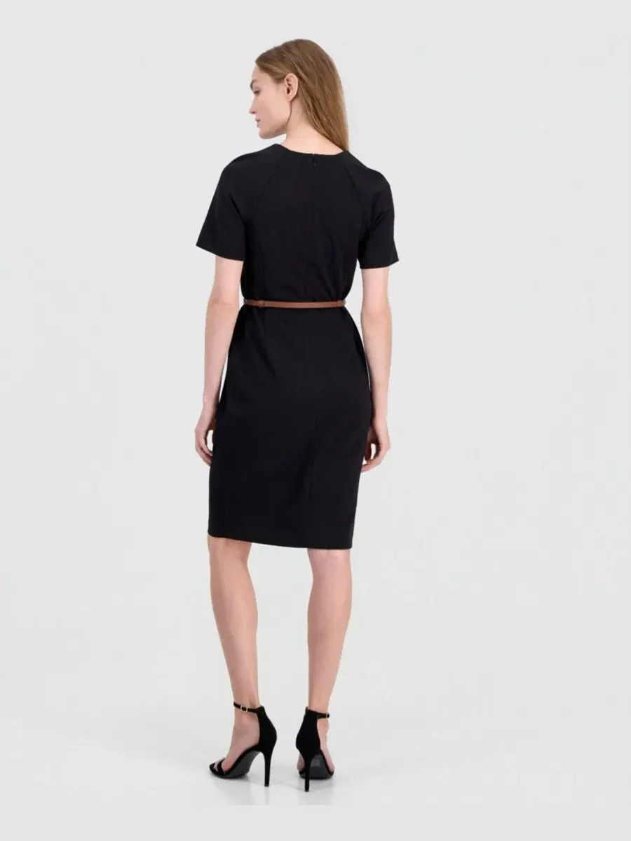 Платье-футляр с поясом Scuba Crepe Anne Klein — изображение 4 из 5, черный