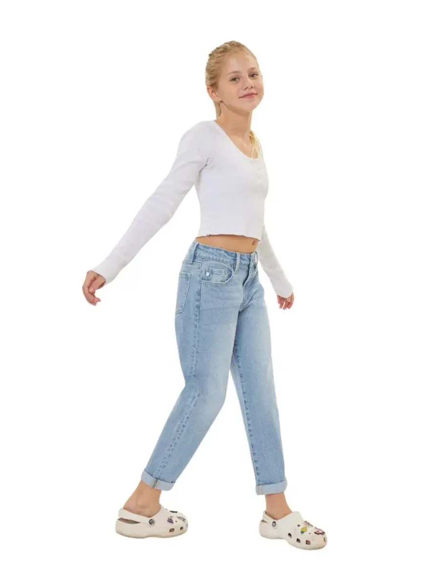 Джинсы mom fit с tapered кроем Halo Mini Mom Jeans KanCan — изображение 10 из 10, светлая стирка
