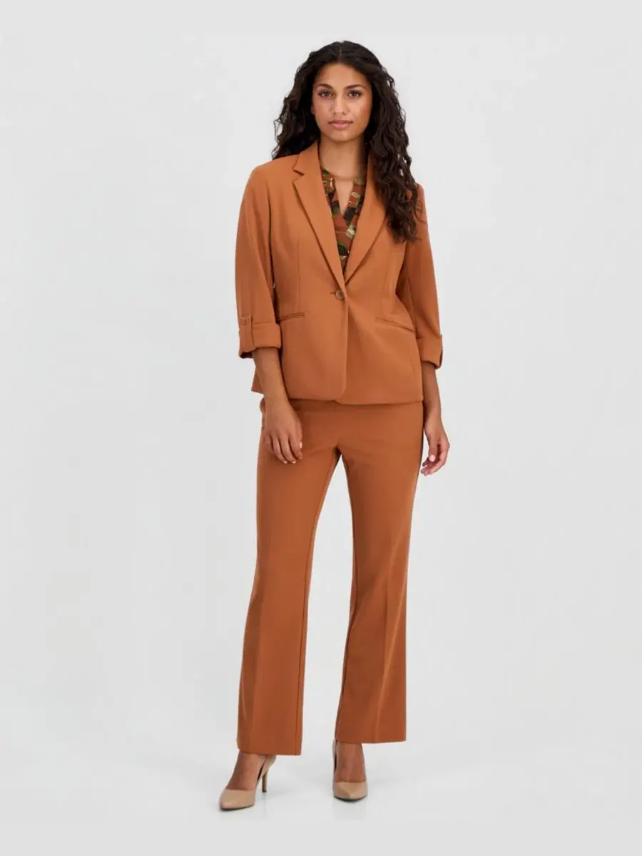 Пиджак-блейзер с закатанными рукавами и брюки из трикотажа Anne Klein Essentials, Cedar Spice — изображение 3 из 5