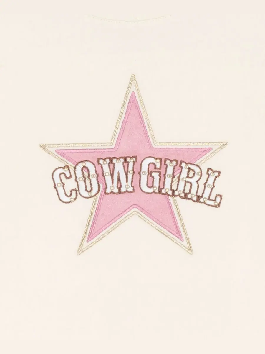 Комплект из футболки с принтом и юбки с бахромой Cowgirl Graphic Knit T-Shirt and Fringe Stud — изображение 3 из 4, бежевый