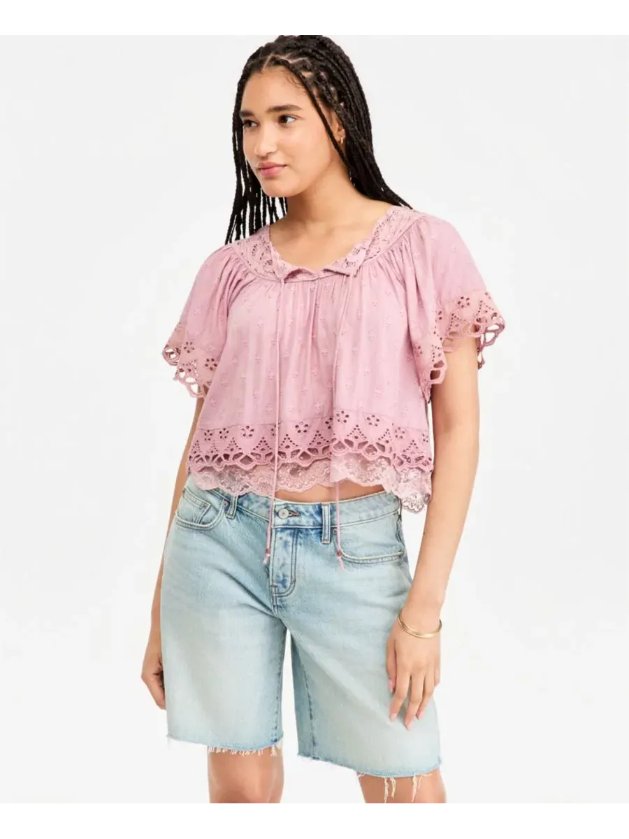 Блузка с кружевной отделкой Battenberg, с вырезом лодочкой Lucky Brand — изображение 1 из 7, розовый