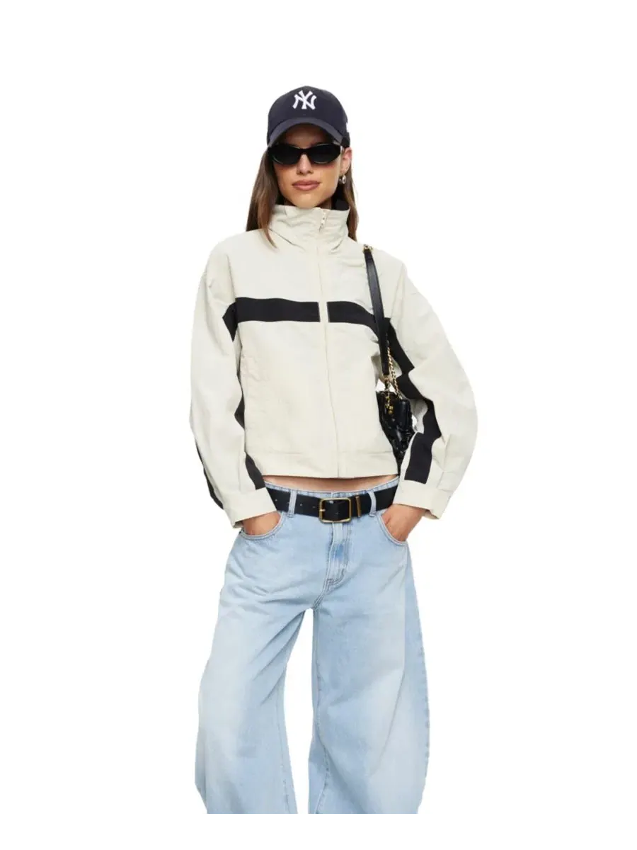 Женская ветровка с высоким воротником Essential High-Neck Windbreaker Lioness — изображение 2 из 5, бежевый