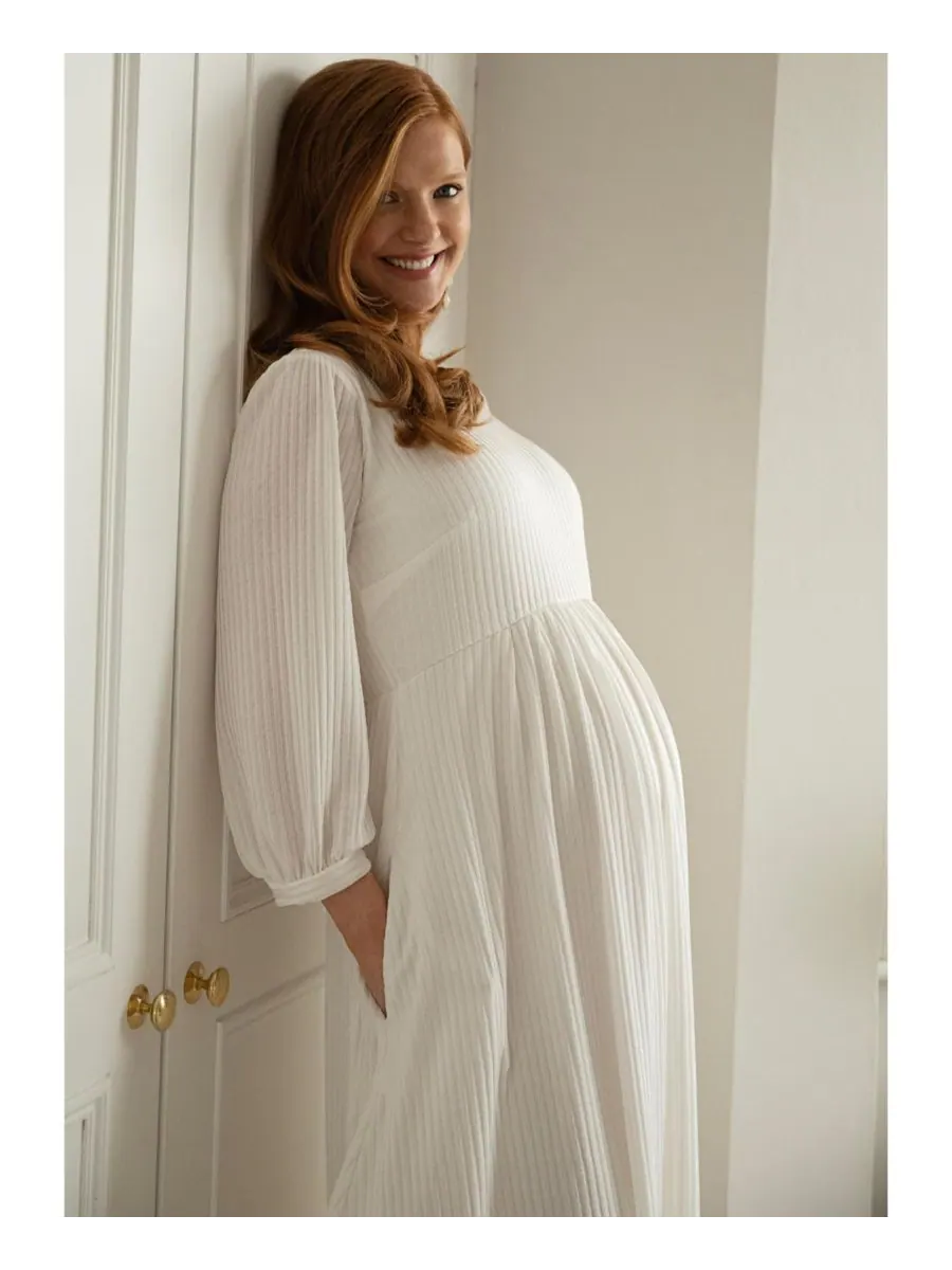 Платье для беременных Tiffany Rose Isla в рубчик из трикотажа Tiffany Rose Maternity — изображение 6 из 8, белый