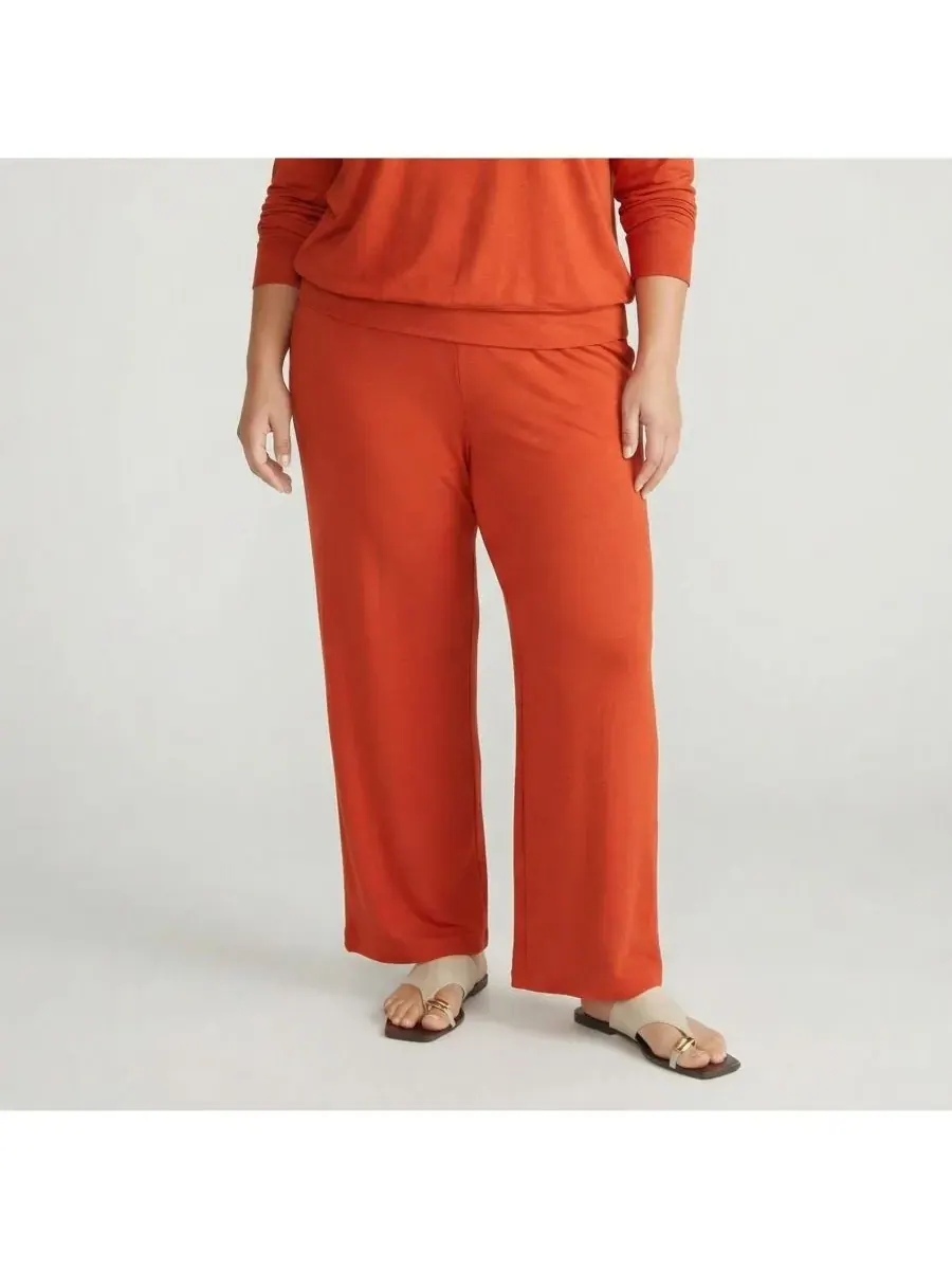 Брюки TravelKnit свободного кроя больших размеров Universal Standard, Warm Russet — изображение 1 из 3