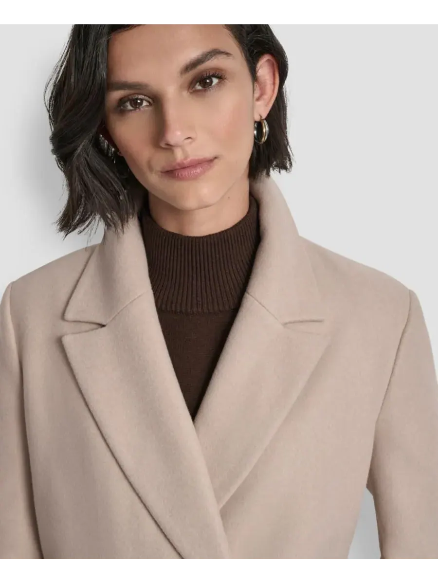 Женское двубортное пальто с воротником-стойкой DKNY — изображение 5 из 7, бежевый