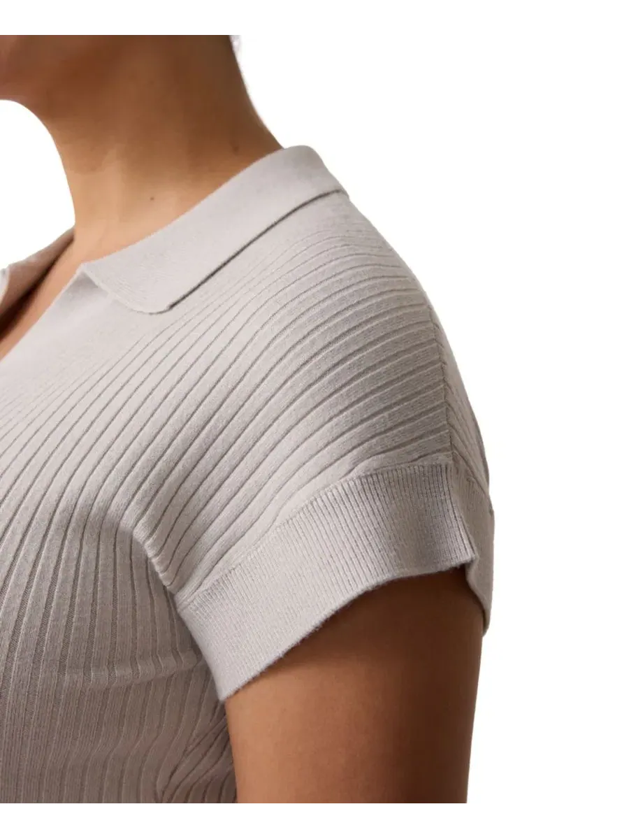 Платье-свитер с воротником и коротким рукавом, модель Short Sleeve Collared Sweater Dress Ingrid + — изображение 4 из 6