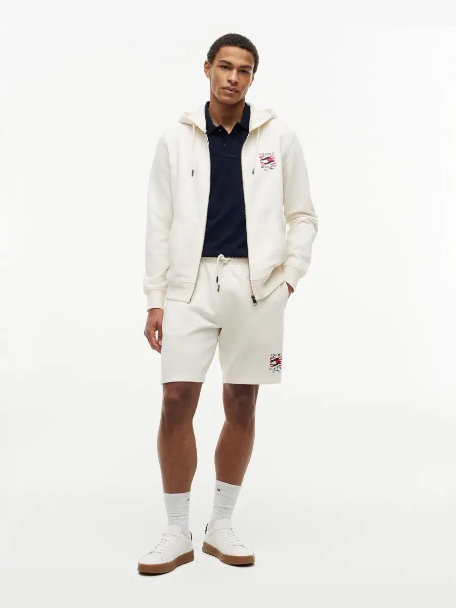 Шорты с принтом Box Flag Tommy Hilfiger — изображение 2 из 4, слоновая кость