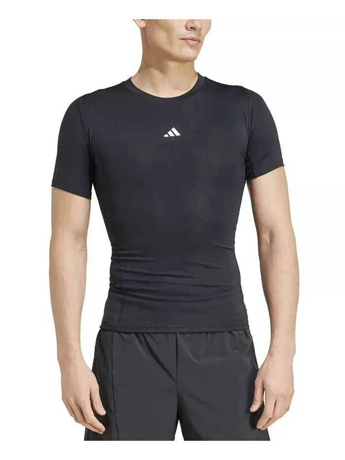 Мужская приталенная компрессионная футболка Tech-Fit с круглым вырезом adidas