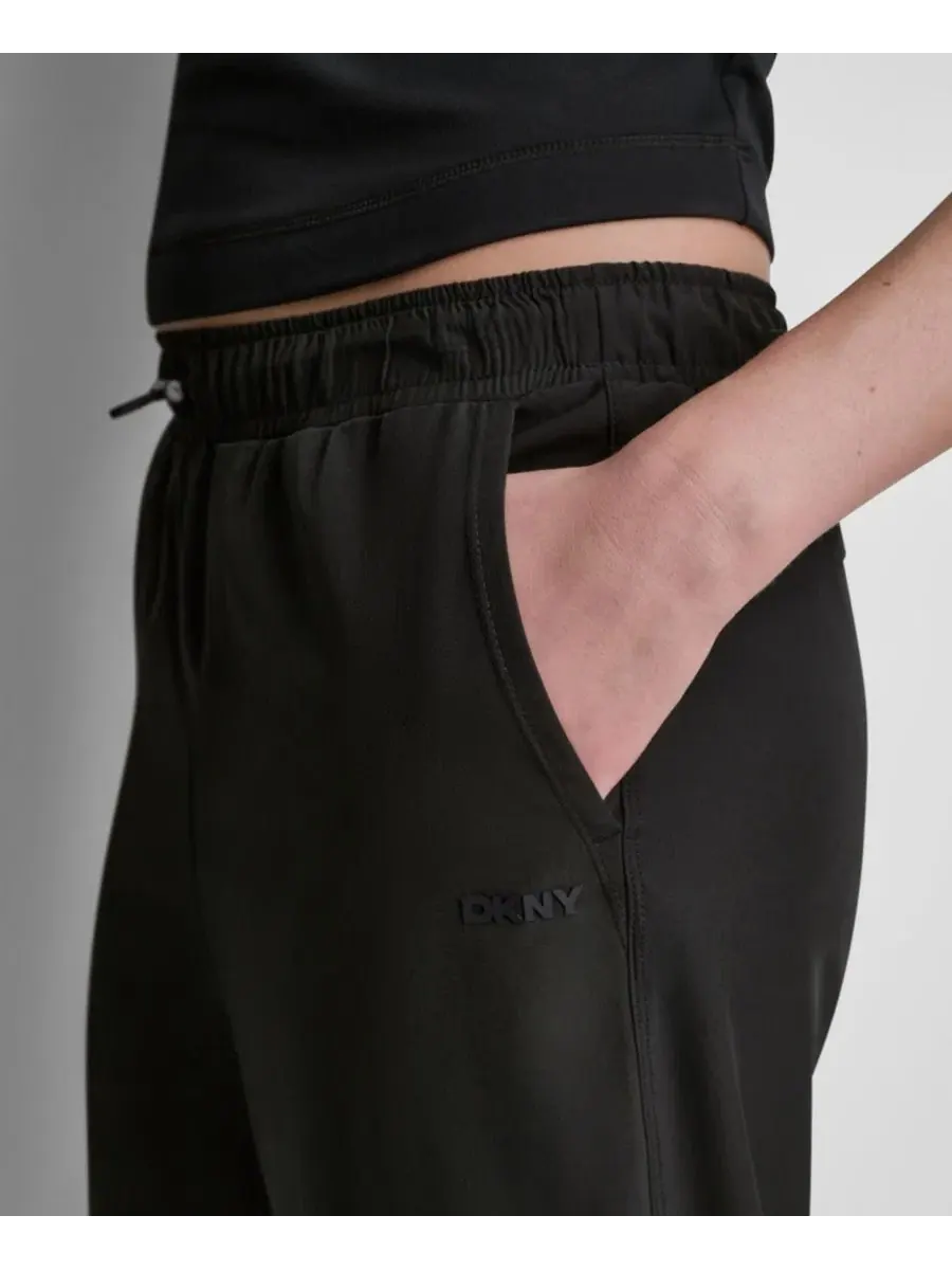 Брюки спортивные с высокой посадкой и зауженным прямым кроем DKNY Sport — изображение 4 из 5, черный