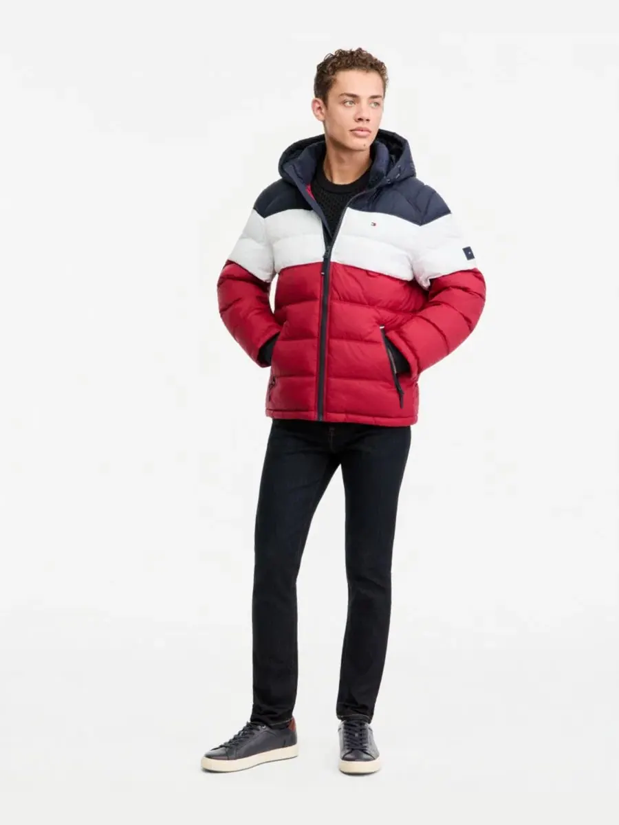 Мужская стеганая куртка-пуховик с капюшоном Tommy Hilfiger — изображение 2 из 6, красный/белый/синий