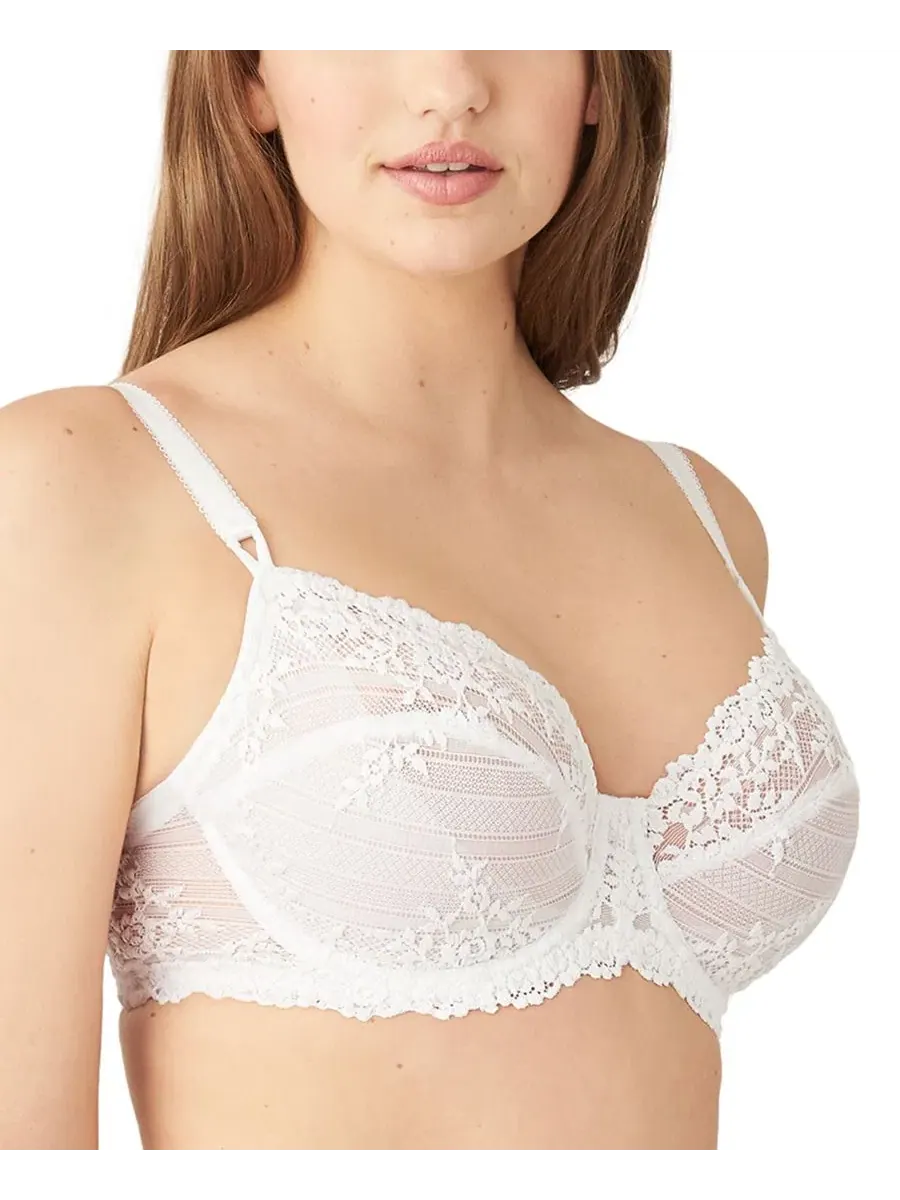 Комплект бюстгальтера и трусов с вышивкой Embrace Lace Wacoal — изображение 2 из 6, белый