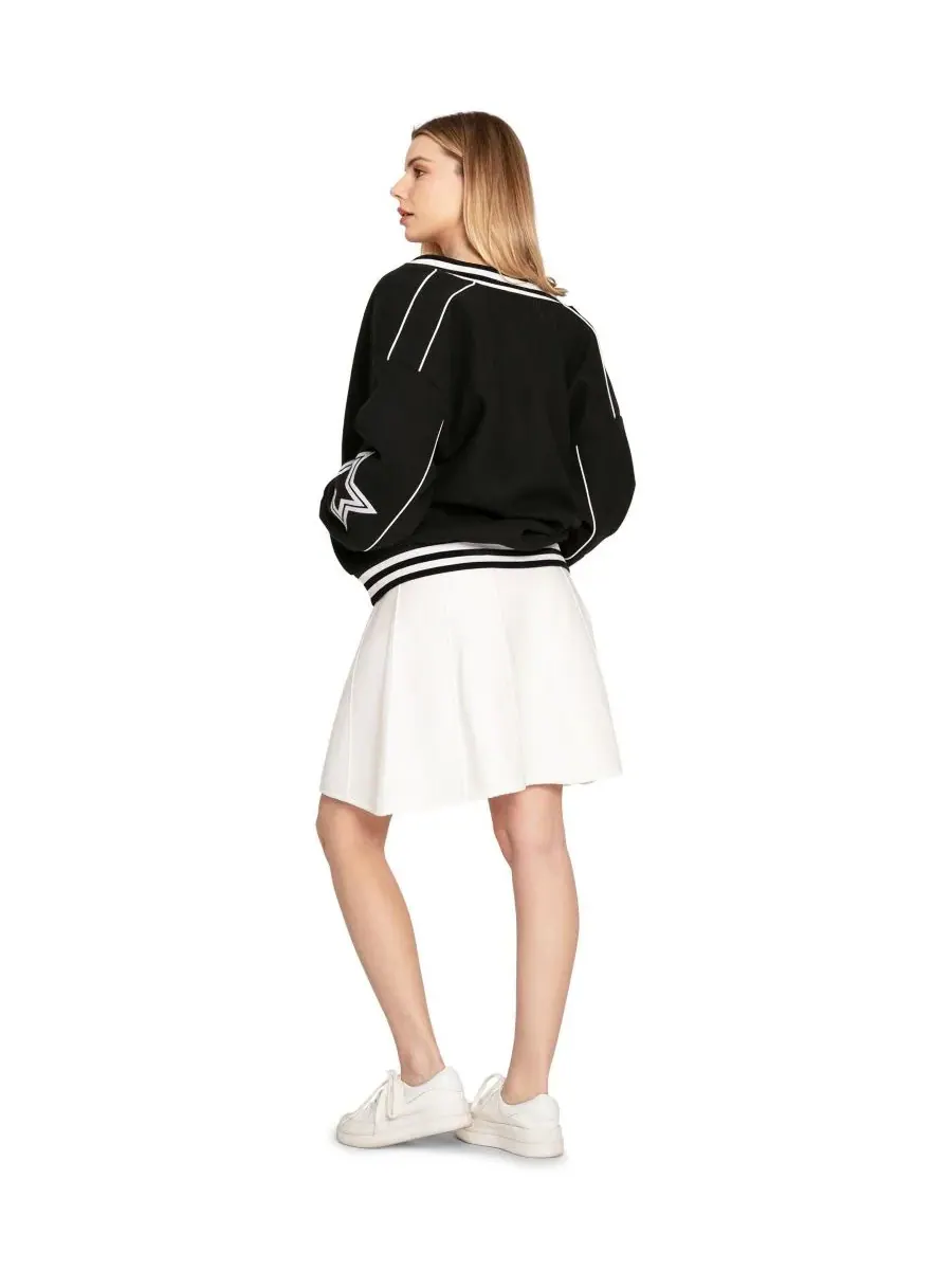 Женская песня "Hold Me Close" и "Letterman Bomber" Belle & Bloom — изображение 3 из 6, черный