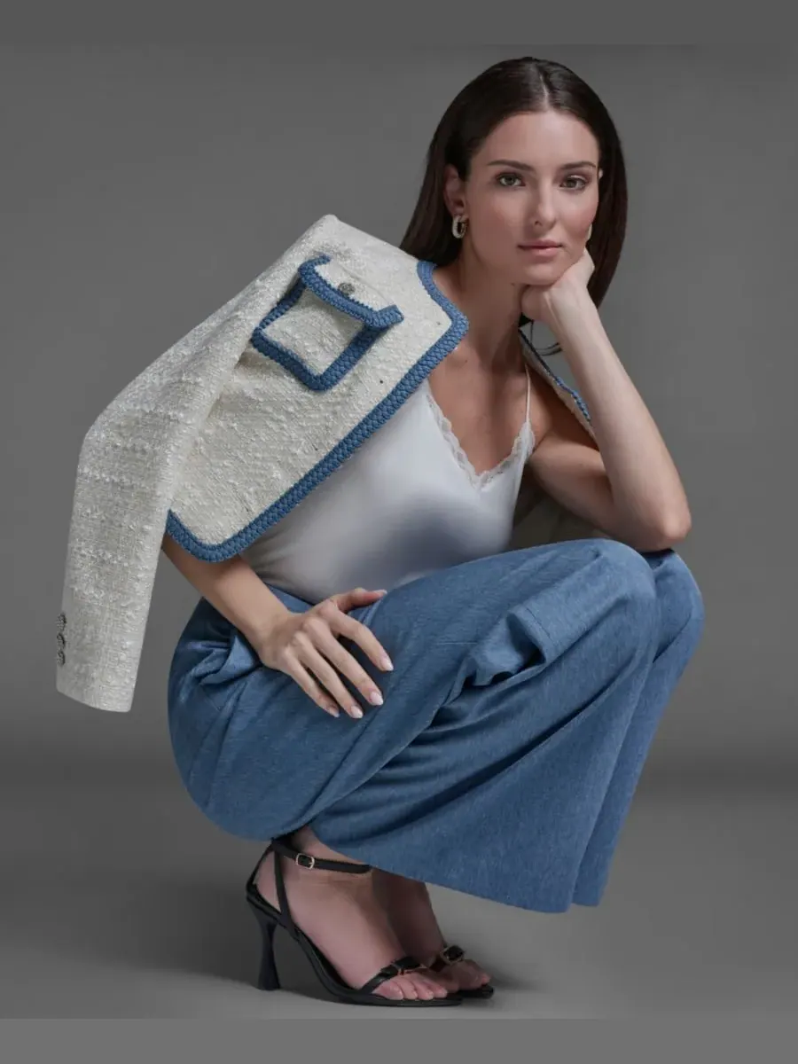 Женские джинсы с высокой посадкой и широкими штанинами BCBG — изображение 4 из 8, светлый индиго
