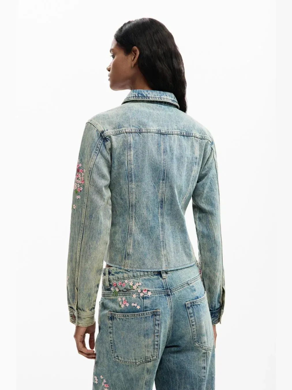 Женская джинсовая куртка с вышивкой Desigual — изображение 4 из 6, синий