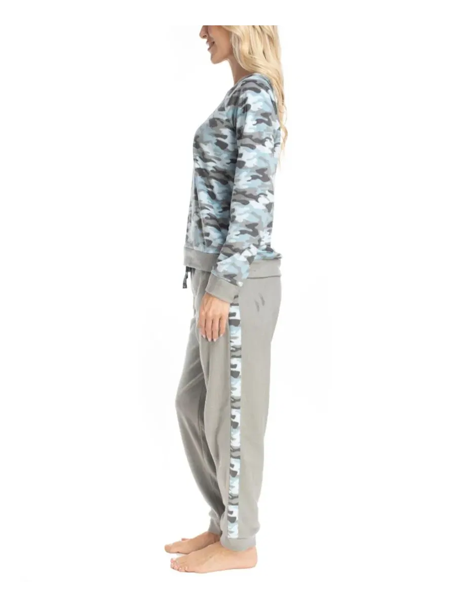 Комплект пижамы с длинным рукавом и брюками-джоггерами, модель Petite Likely to Lounge PJ Set MUK — изображение 1 из 2, серый