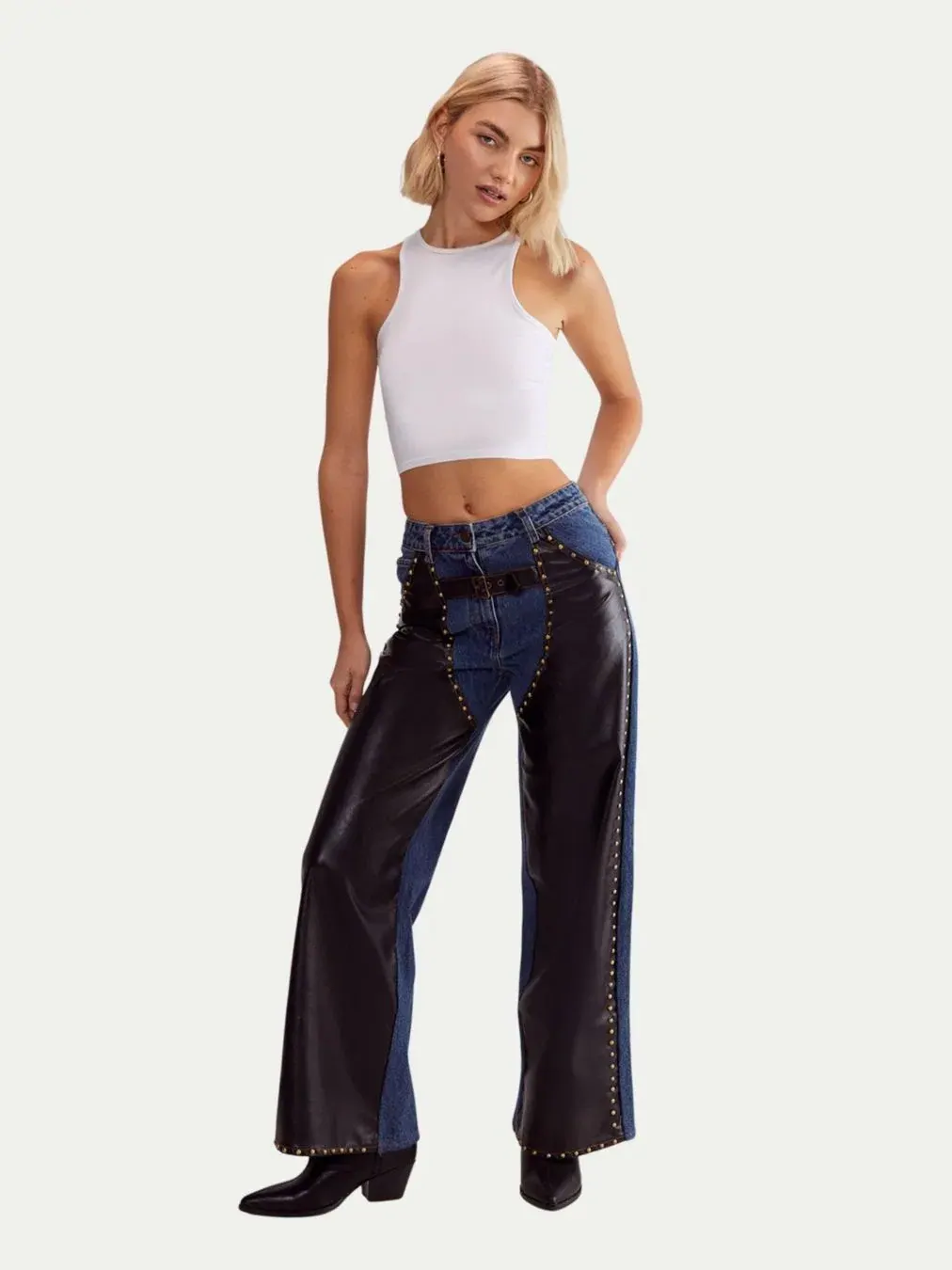 Женские джинсы прямого кроя из денима и искусственной кожи Nasty Gal — изображение 4 из 4, черный