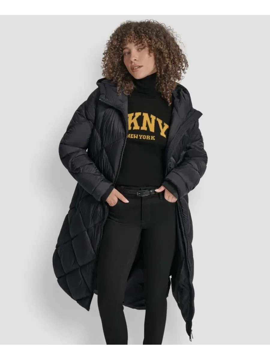 Женская стеганая пуховая куртка с капюшоном в виде ромбов DKNY — изображение 7 из 7, черный