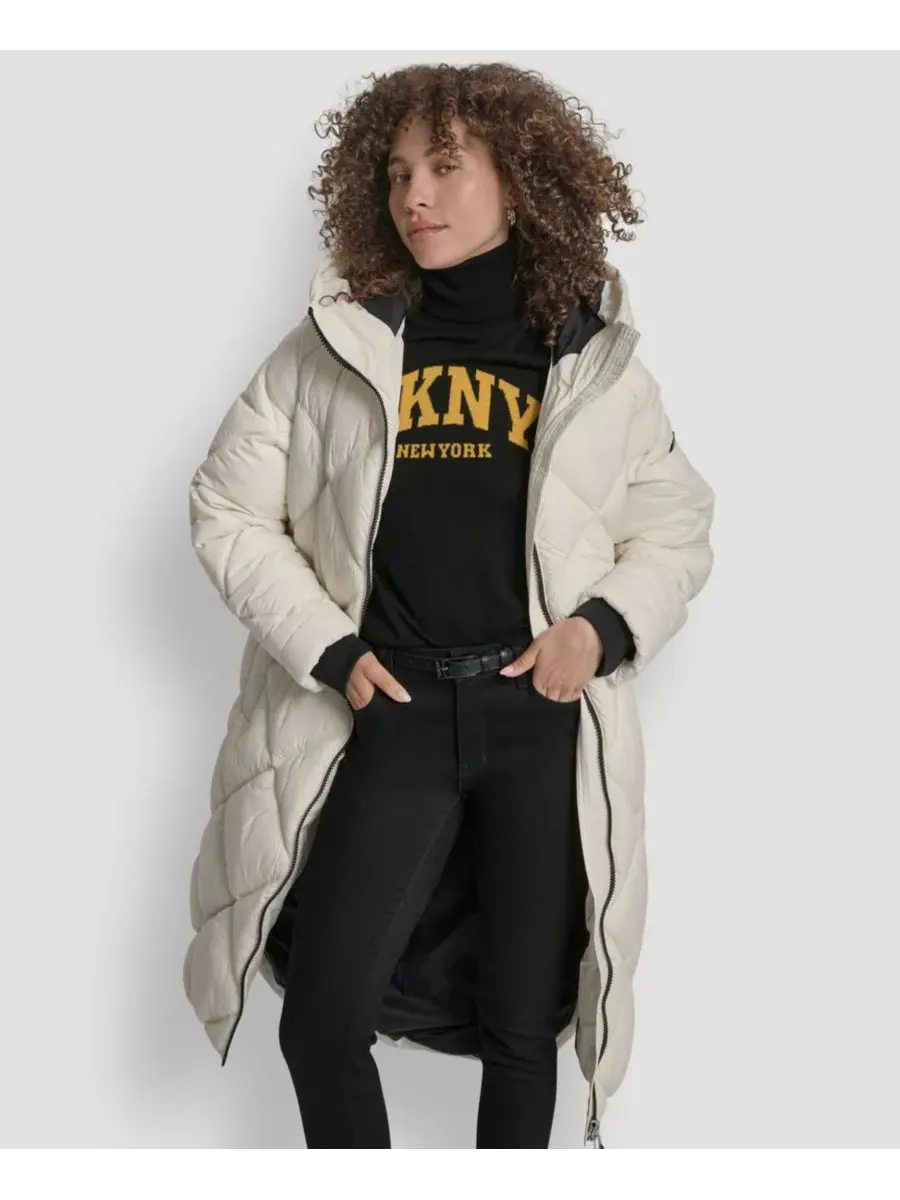 Женская стеганая пуховая куртка с капюшоном в виде ромбов DKNY — изображение 7 из 7, серебристый