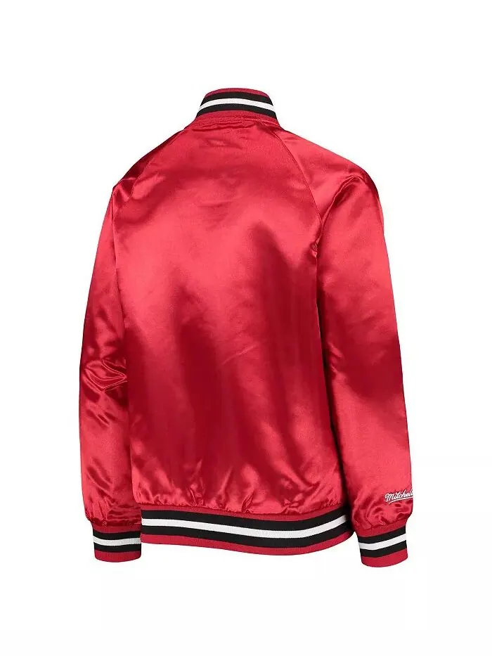 Куртка Red Chicago Bulls Hardwood Classics Satin Raglan Full-Snap для больших мальчиков и девочек — изображение 8 из 8