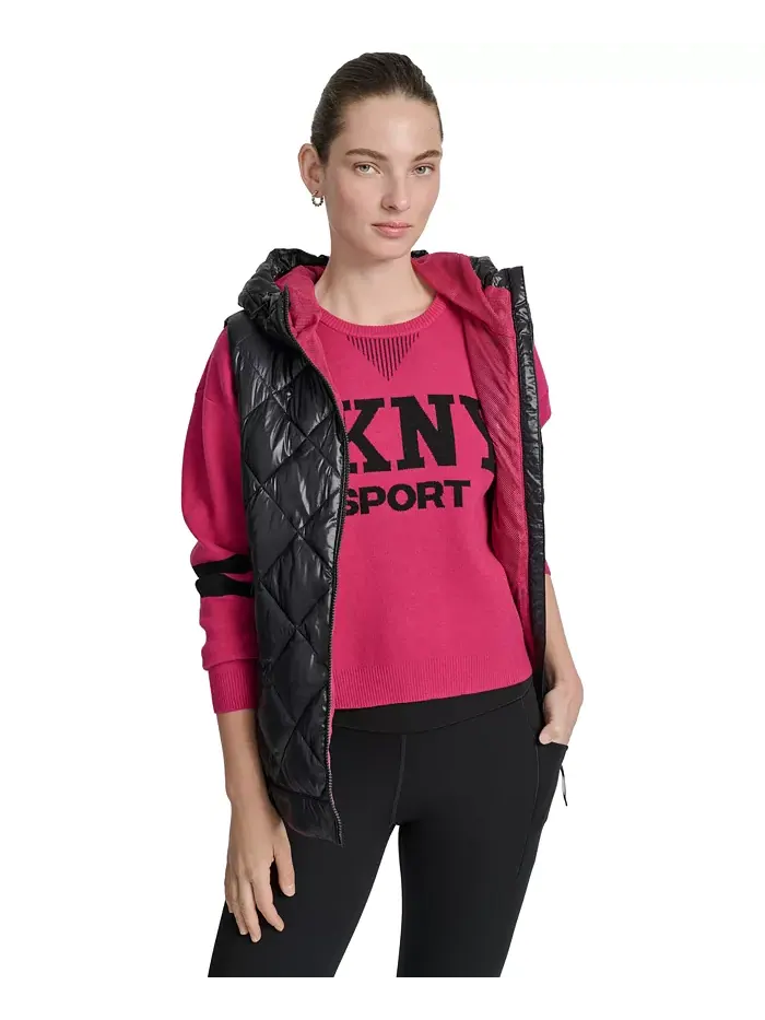 Женский стеганый жилет с капюшоном и закругленным подолом DKNY — изображение 7 из 7, металлик черный
