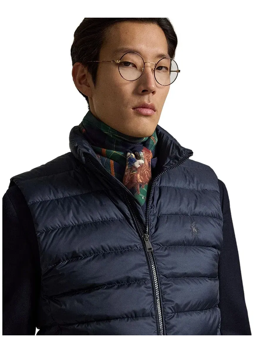 Жилет утепленный пуховый The Colden Packable Down Vest Polo Ralph Lauren — изображение 3 из 6, темно-синий
