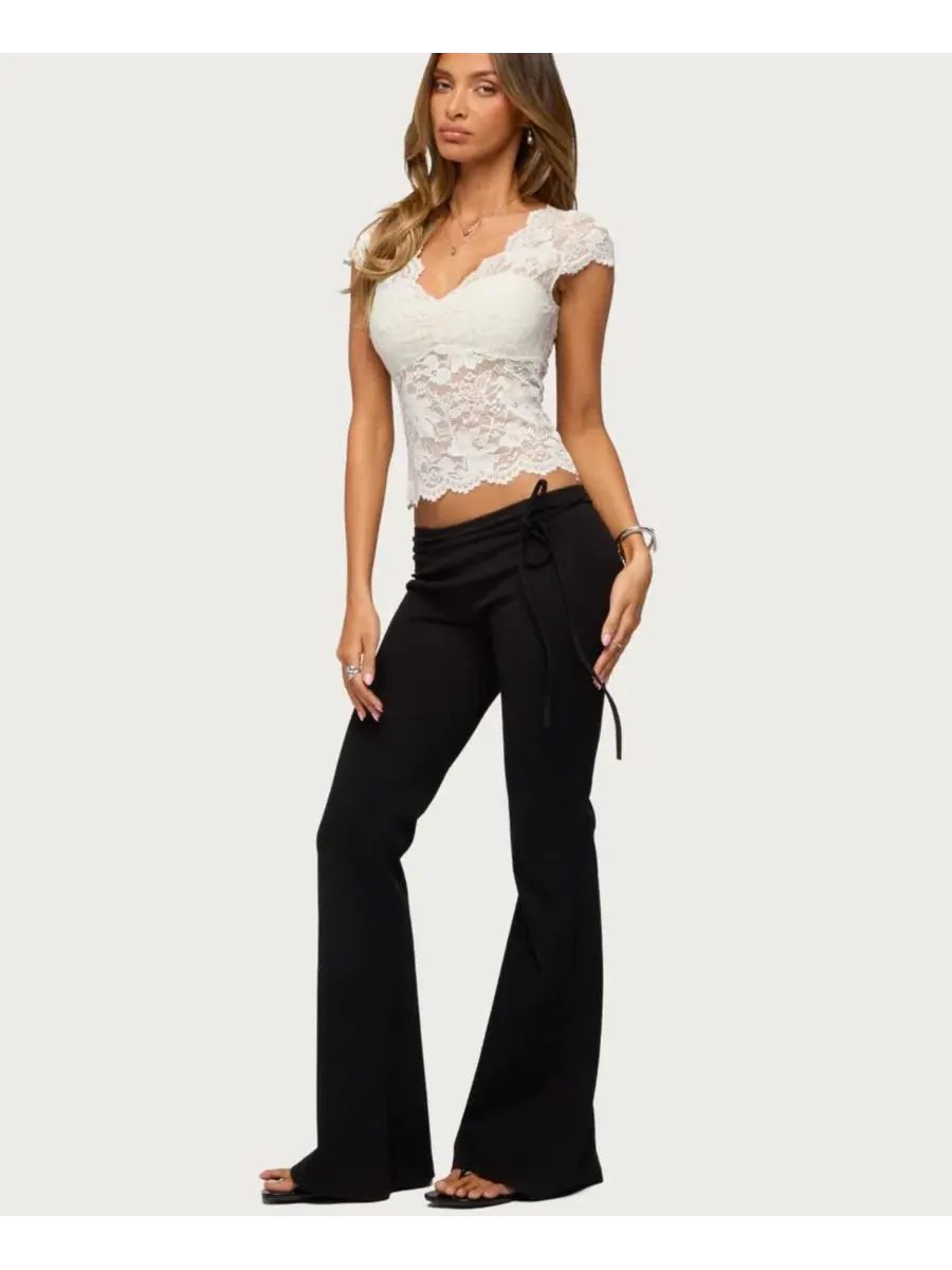 Женский топ с кружевным воротником Elza Scalloped Sheer Lace Edikted — изображение 3 из 5, бежевый