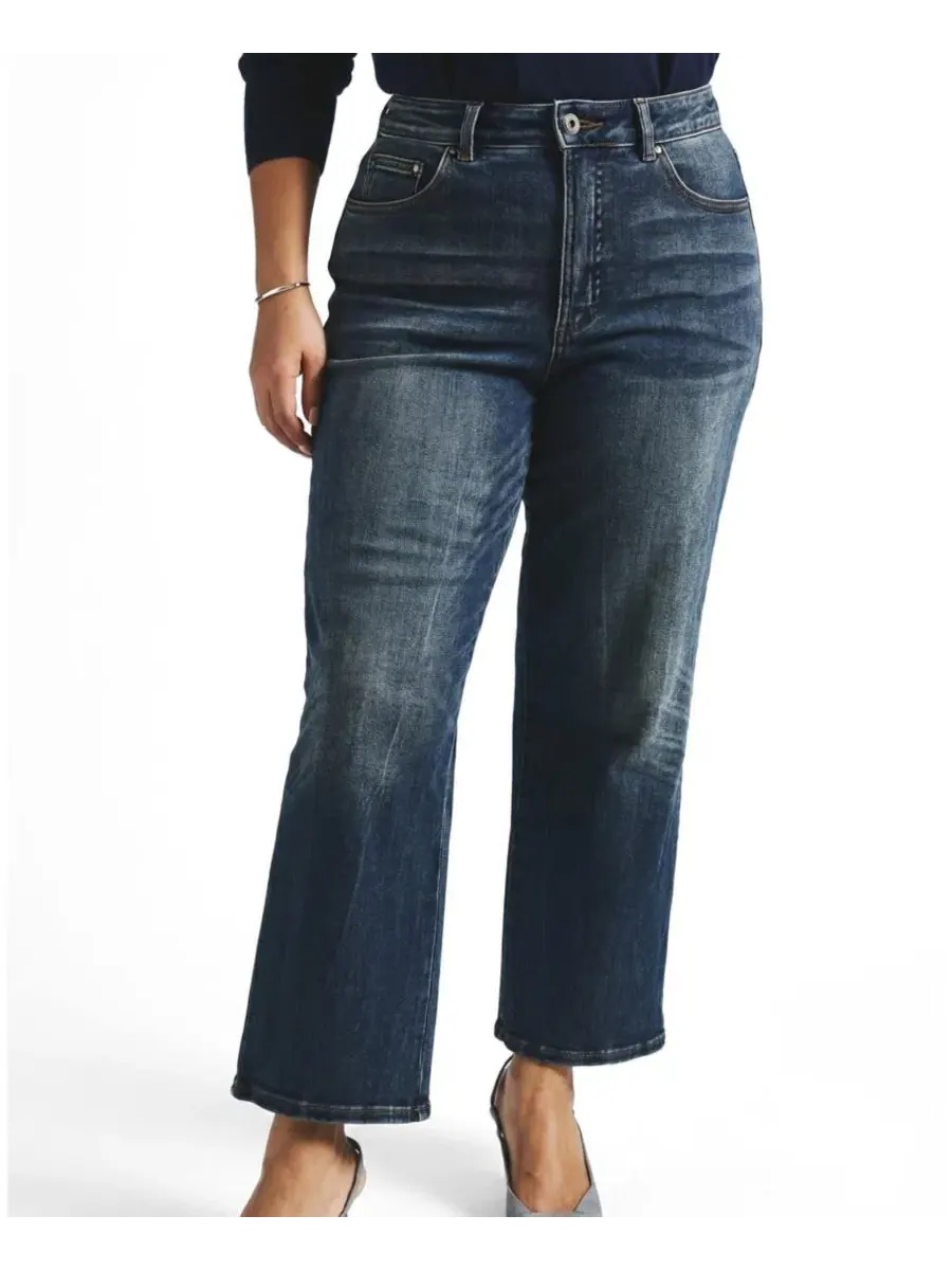 Джинсы прямого кроя с высокой посадкой Donna High Rise Curve Straight Leg Jeans Universal Standard — изображение 1 из 3