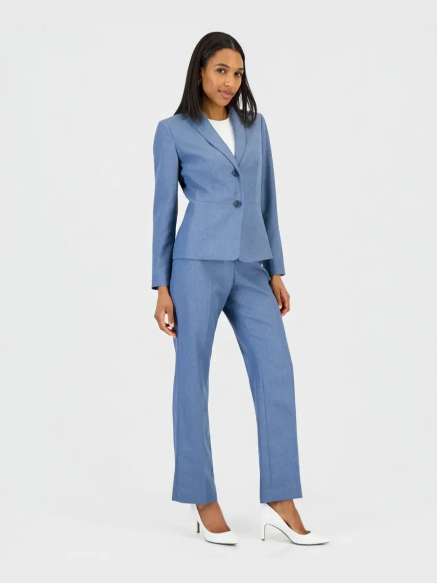 Женский костюм из блейзера с шалью-воротником и брюк, модель Two-Button Shawl Collar Blazer & Pants — мульти