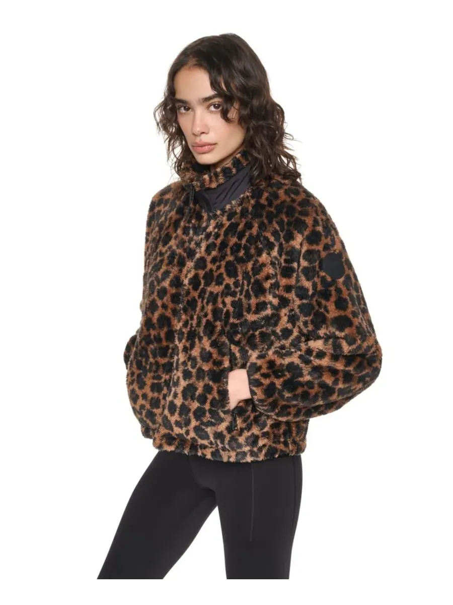 Женская куртка из флиса шерпа с принтом, с высоким воротником, бренд DKNY Sport — изображение 3 из 7, коричневый