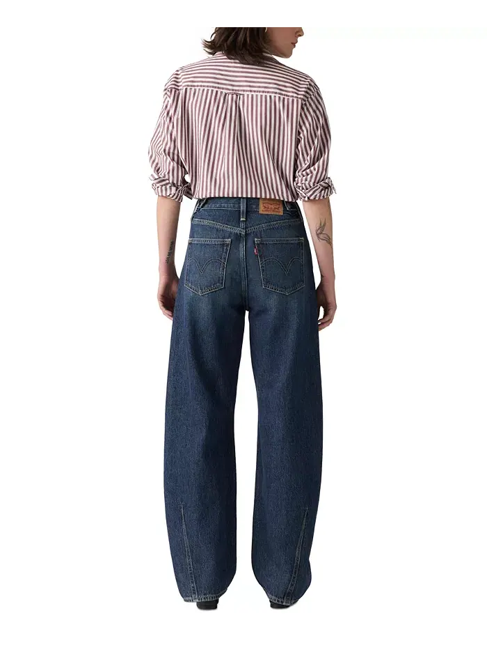 Женские джинсы Cinch с высокой посадкой и бочкообразными штанинами Levi's — изображение 3 из 5, новые оттенки
