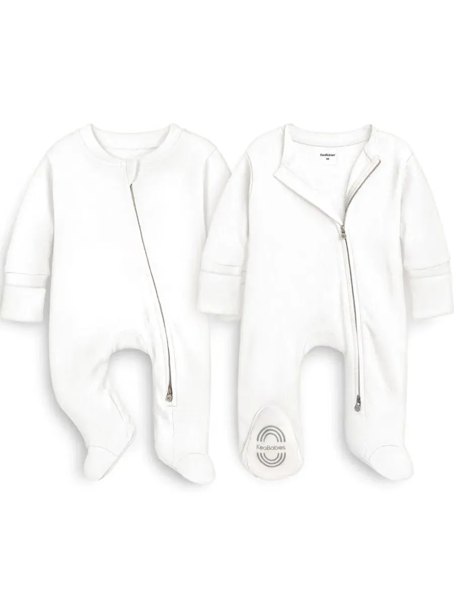 Комплект детских пижам с закрытыми стопами Soothe Sleep N' Play Footed Pajama, 2-шт KeaBabies — белый