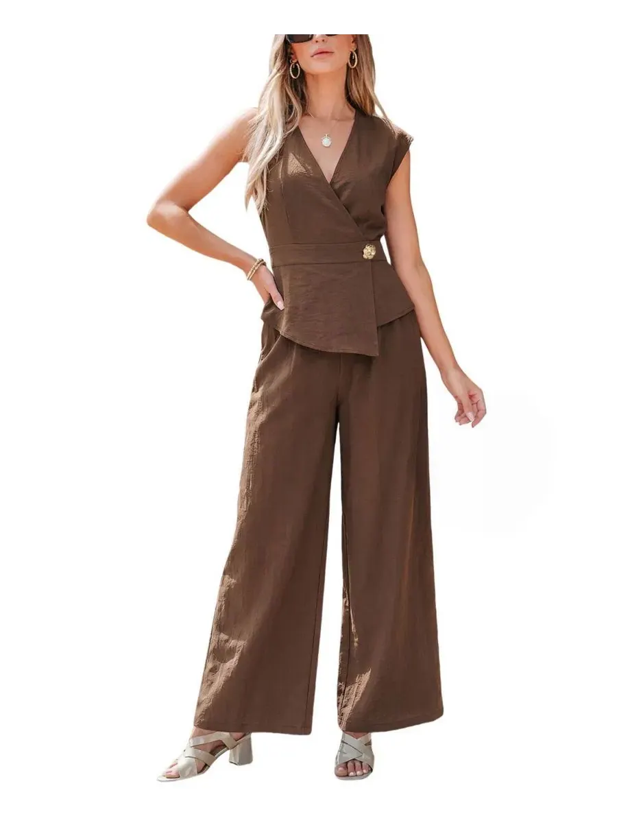 Комплект из топа без рукавов с запахом и широких брюк Lakeside Beige Cupshe