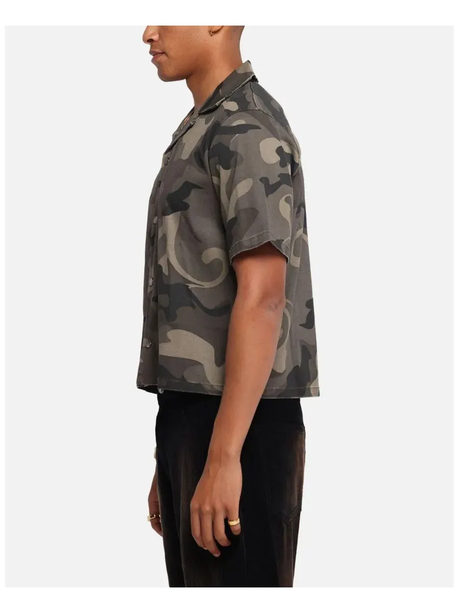 Мужская рубашка с принтом камуфляж, модель Washed Camo Button Up XXIII — изображение 5 из 5, зеленый