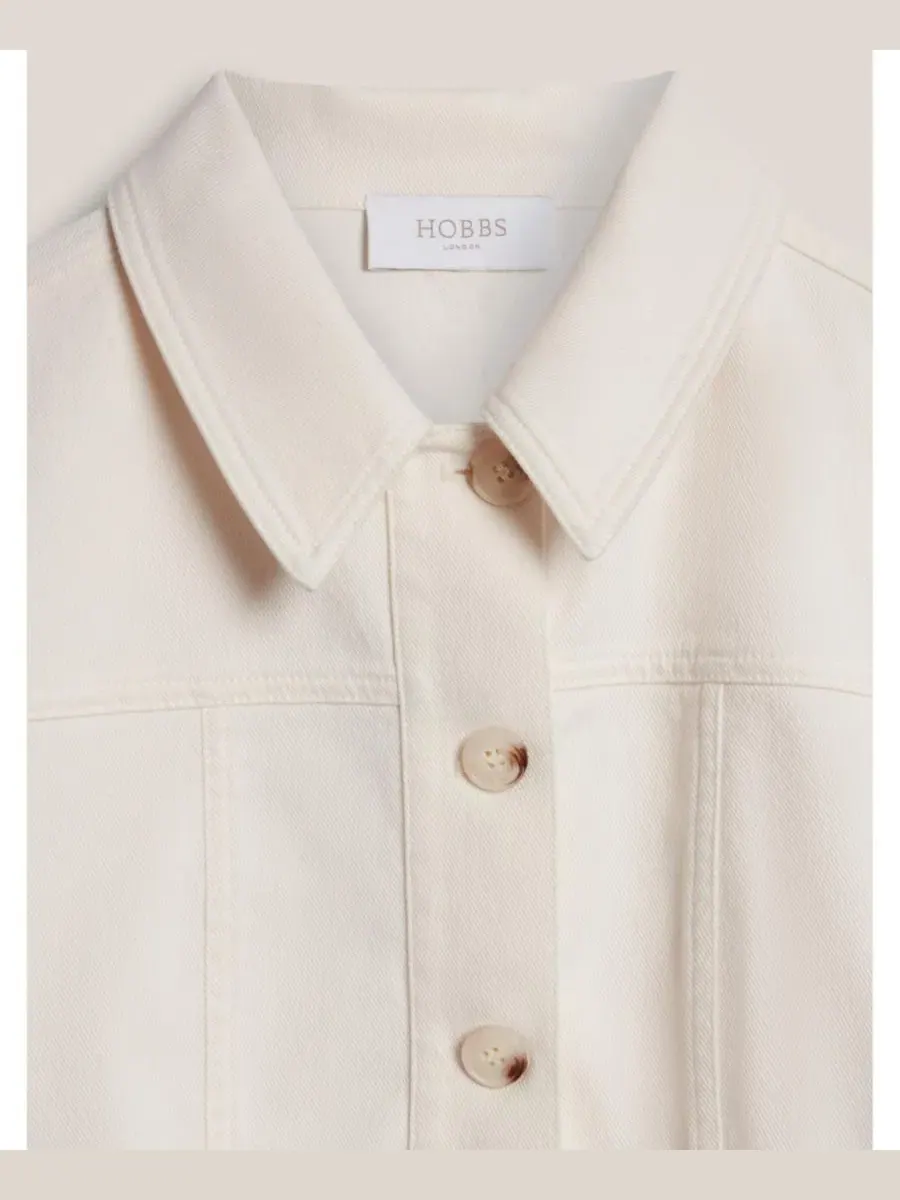 Женская укороченная джинсовая куртка Selborne Boxy Hobbs London — изображение 6 из 7, белый