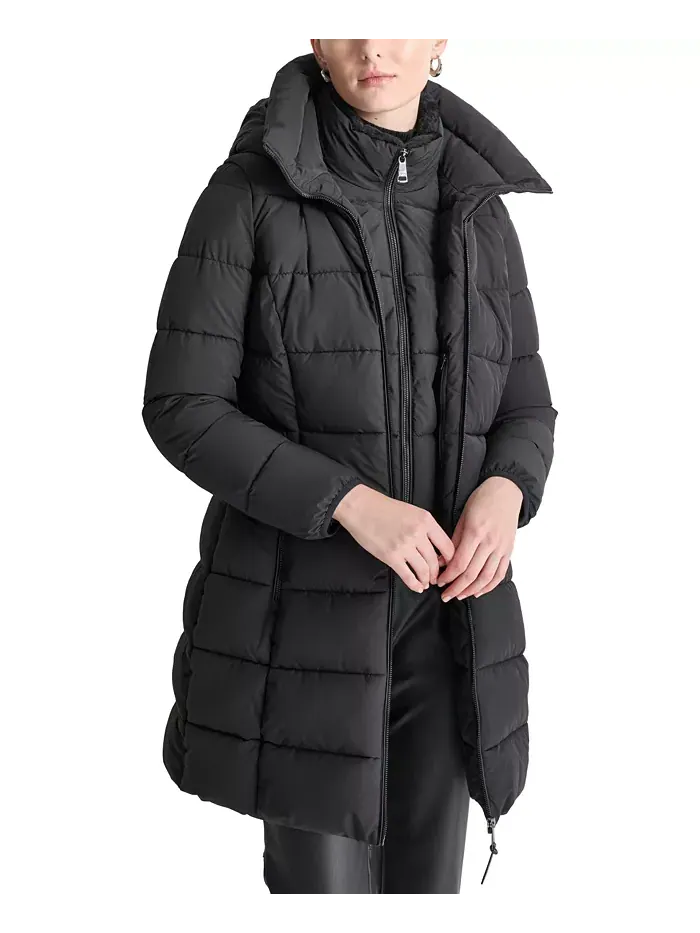 Женская стеганая куртка с капюшоном на молнии и нагрудником DKNY — изображение 7 из 7, черный