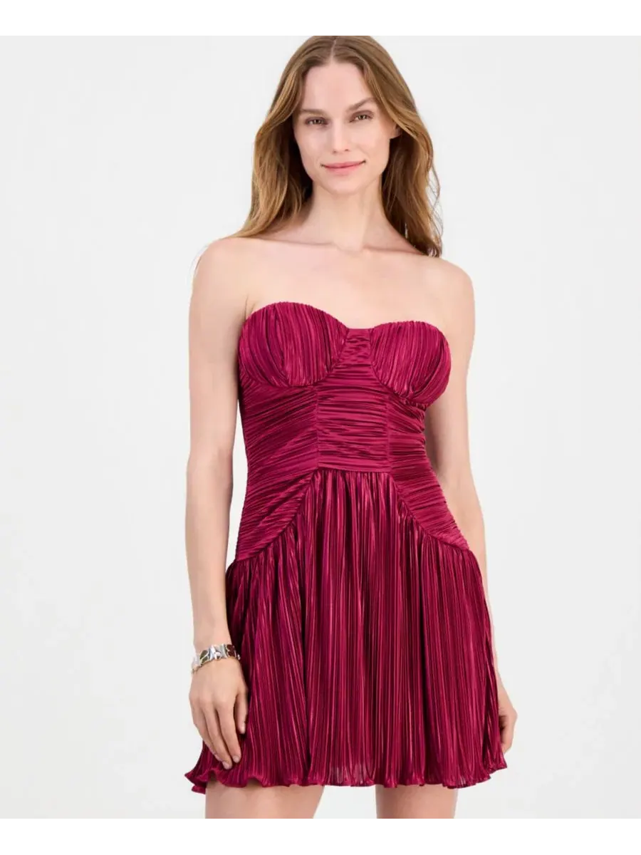 Платье мини с плиссировкой Greeier Pleated Strapless Mini Dress LULUS — изображение 5 из 5, маджента