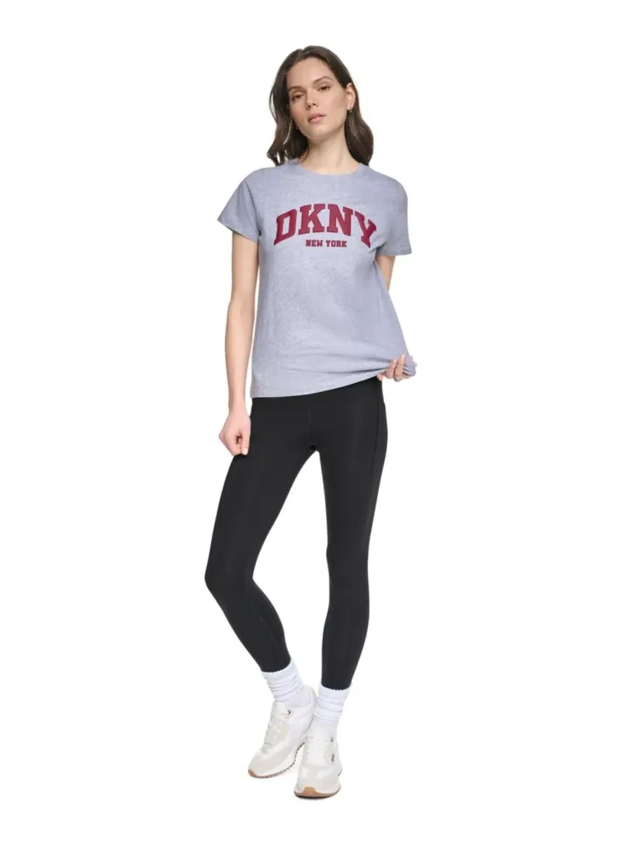 Футболка женская свободного кроя с вышивкой Puff Varsity Logo DKNY Sport, Pgh/Beet — изображение 6 из 6