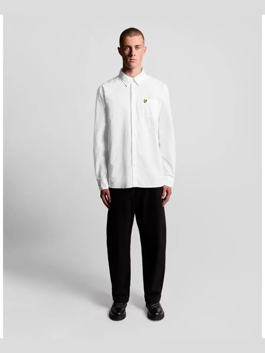 Мужская однотонная рубашка Оксфорд Lyle & Scott — изображение 3 из 5, белый