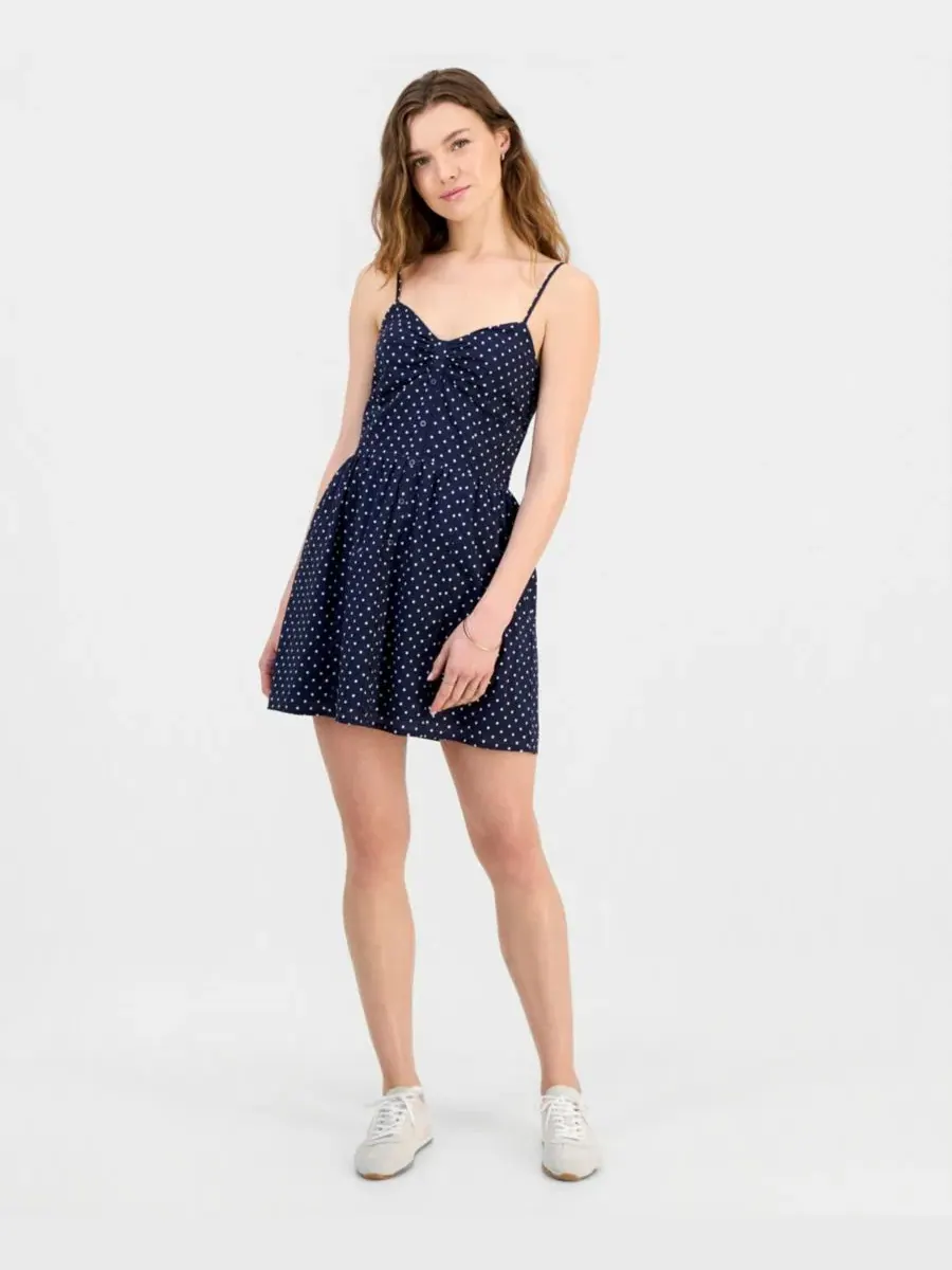 Платье-мини с вышитым подолом, модель Button-Front Mini Dress Sincerely Jules — синий