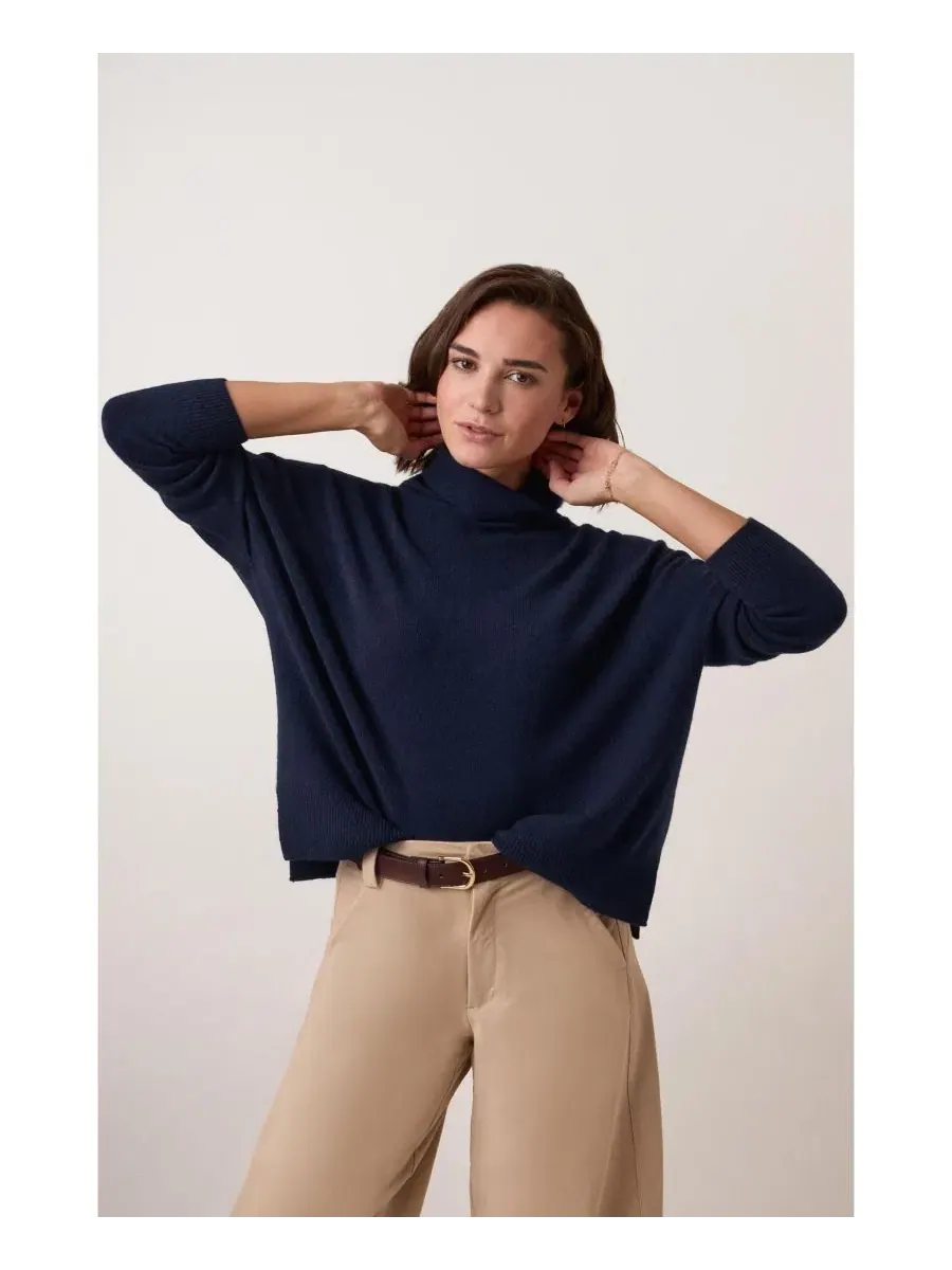 Свитер оверсайз с высоким воротником Slouchy Roll Neck Celtic & Co. — изображение 4 из 7, темно-синий