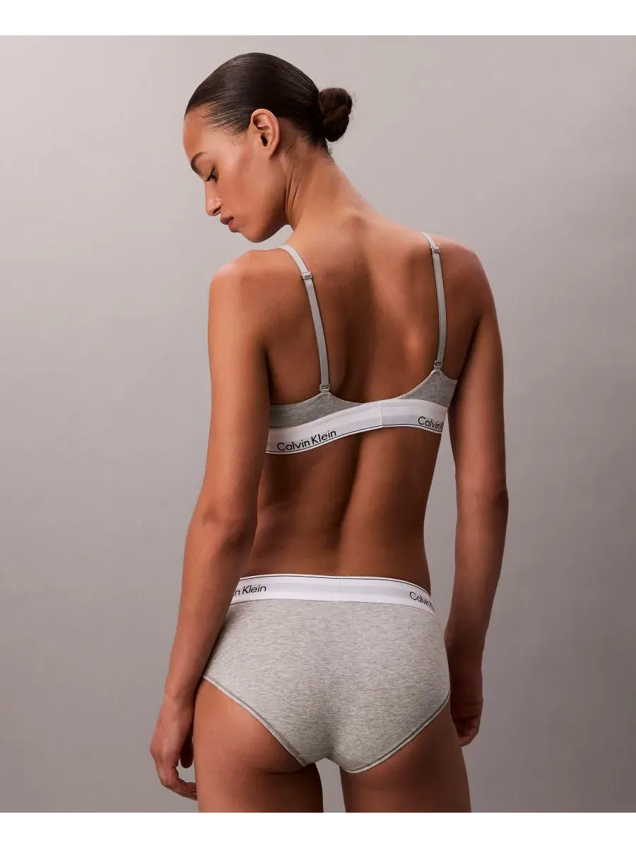 Комплект бюстгальтера и трусов-бикини из хлопка с модалом, модель Icon Cotton-Modal Calvin Klein — изображение 5 из 6, ландыш