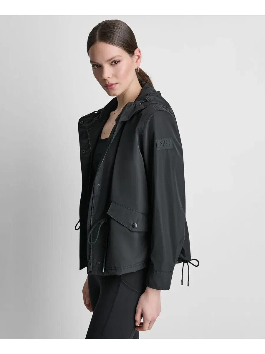 Женская куртка-ветровка с капюшоном, укороченная, асимметричная DKNY Sport — изображение 3 из 5, черный