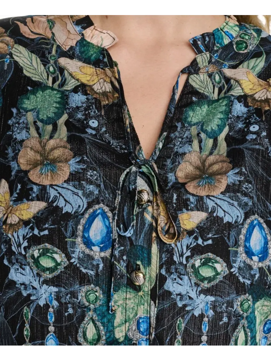 Блуза с воротником и принтом Plus Size KARL LAGERFELD PARIS — изображение 4 из 8, черный мульти
