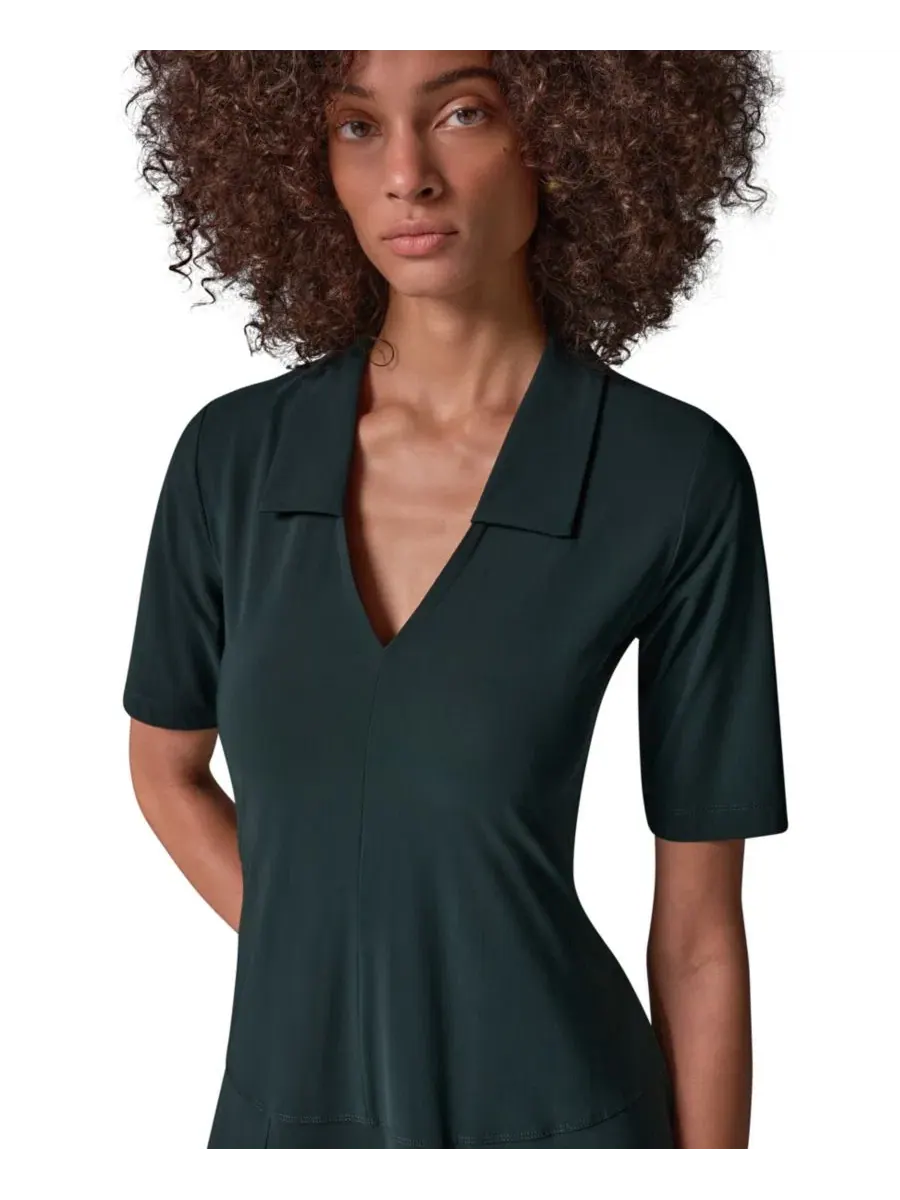 Платье-трапеция миди с V-образным вырезом и карманами Black Forest Donna Karan Weekend — изображение 4 из 8, черный