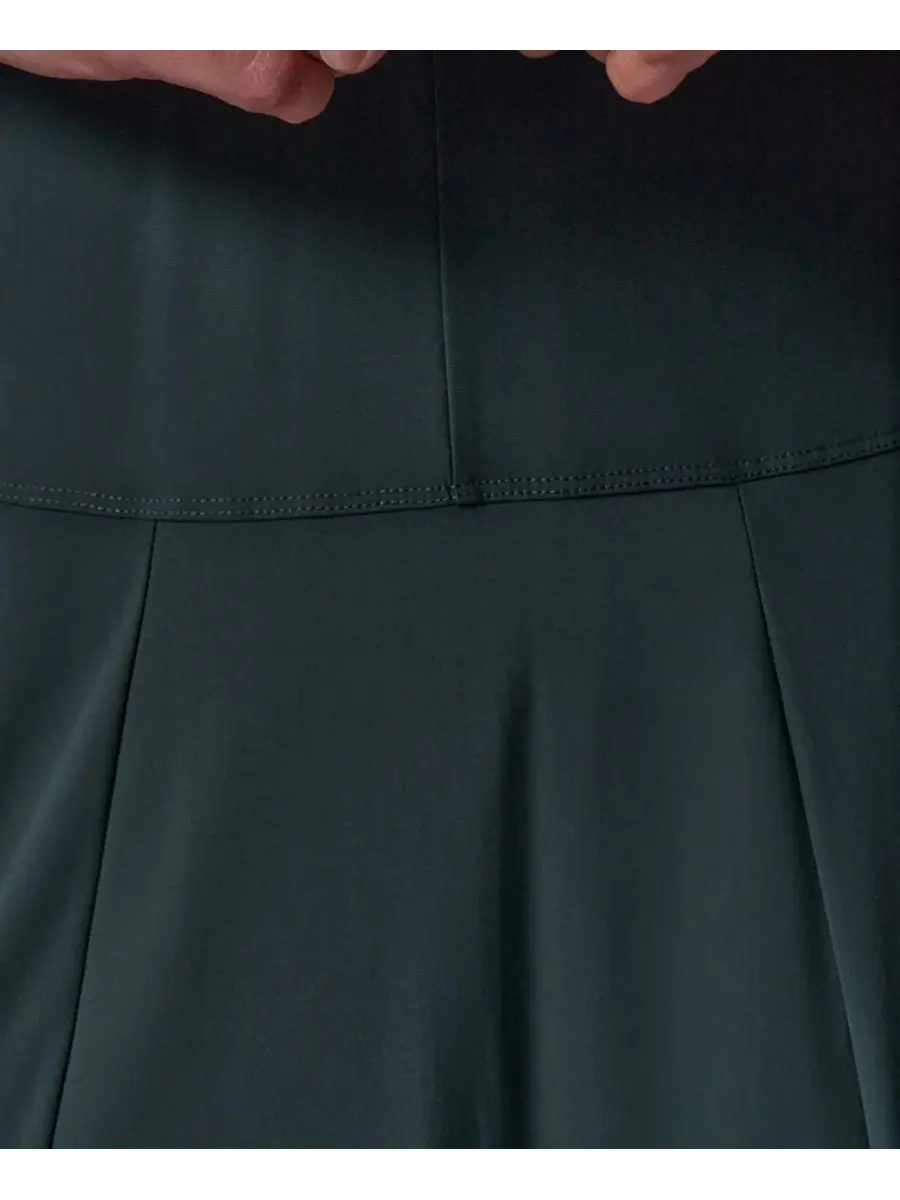 Платье-трапеция миди с V-образным вырезом и карманами Black Forest Donna Karan Weekend — изображение 8 из 8, черный