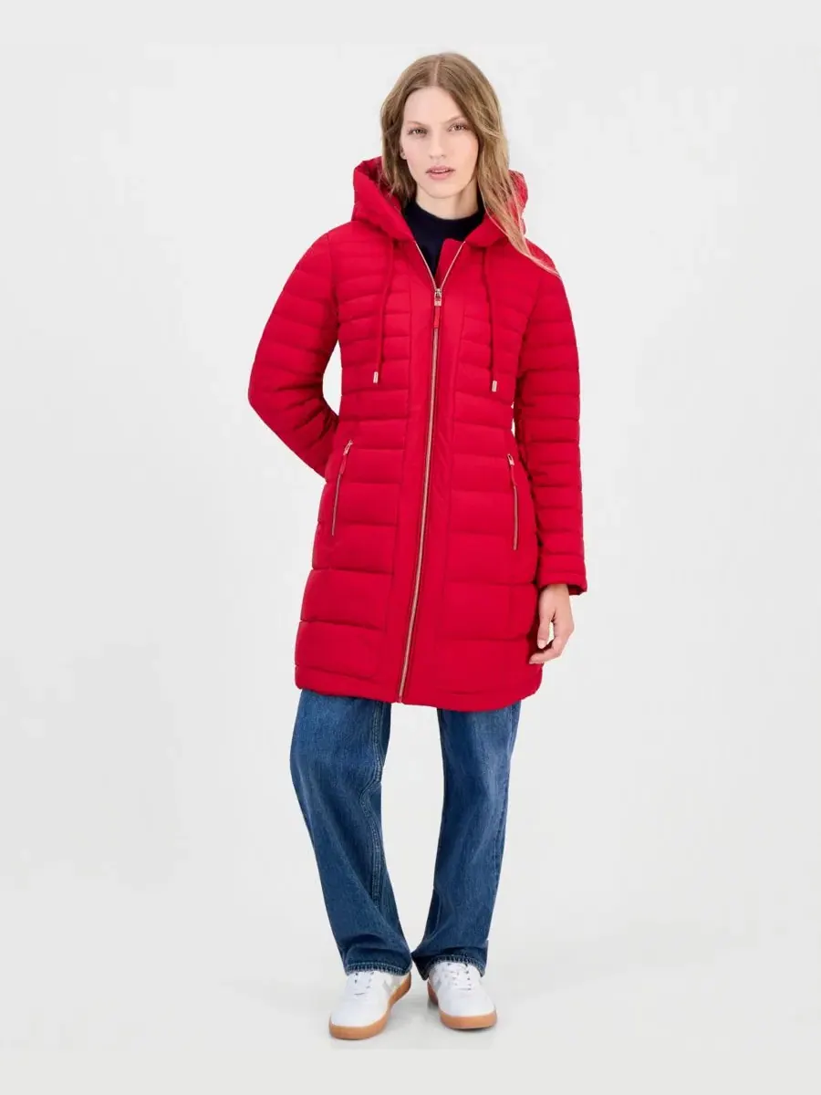 Пуховик с капюшоном, упаковываемый Tommy Hilfiger