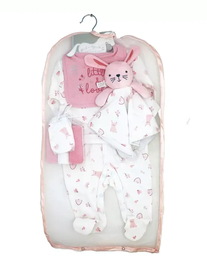 Набор для новорожденных Baby Girls Rose Bunnies, 8 предметов Rock-A-Bye Baby Boutique — изображение 2 из 8, розовый