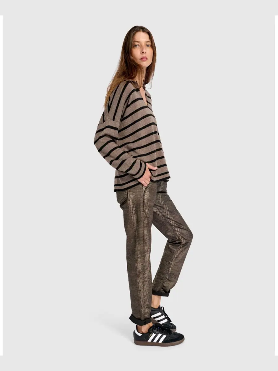 Женский свитер с воротником Surfside Alembika, Latte stripes — изображение 3 из 6